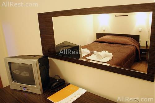 Dikas Hotel 8